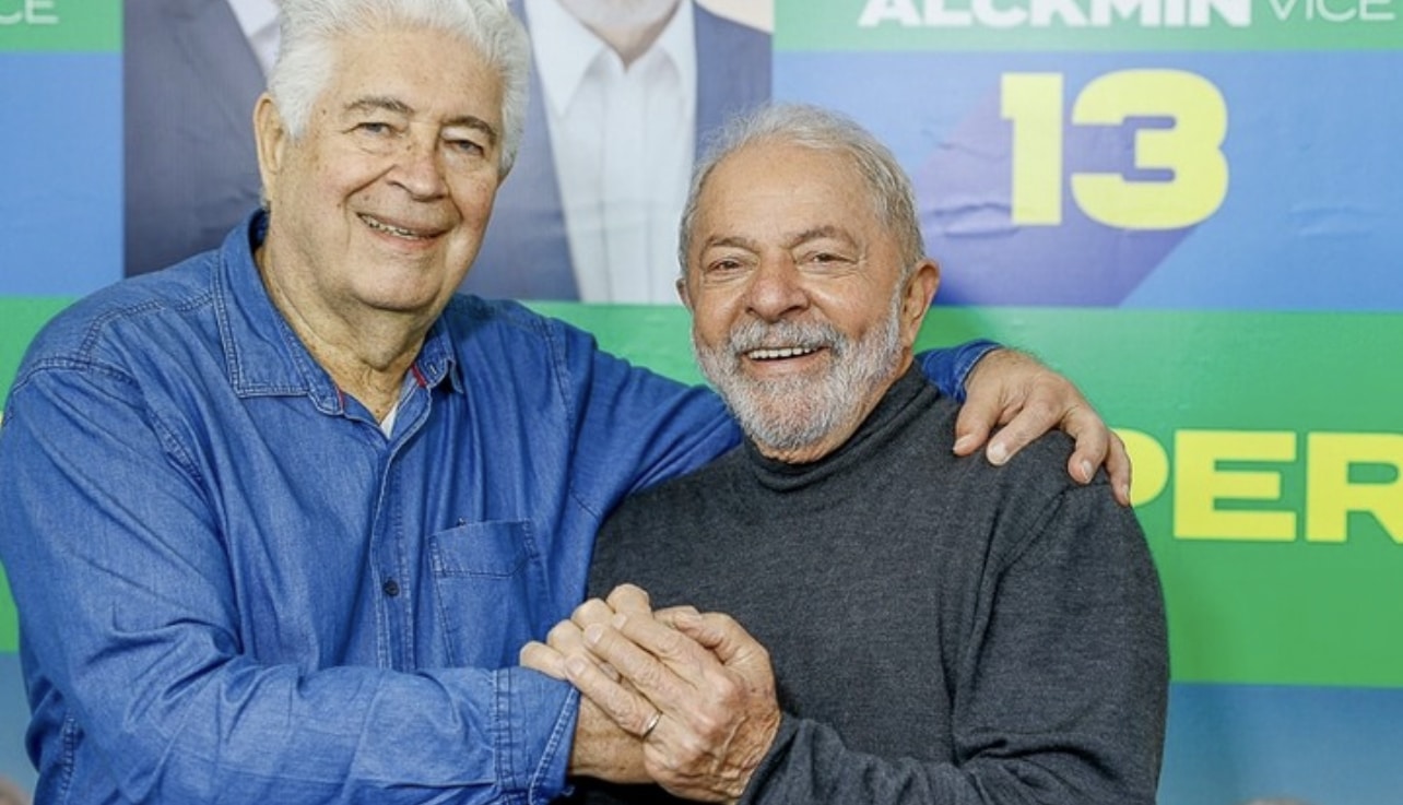 Requião e Lula durante a campanha eleitoral de 2022. Foto: Divulgação.